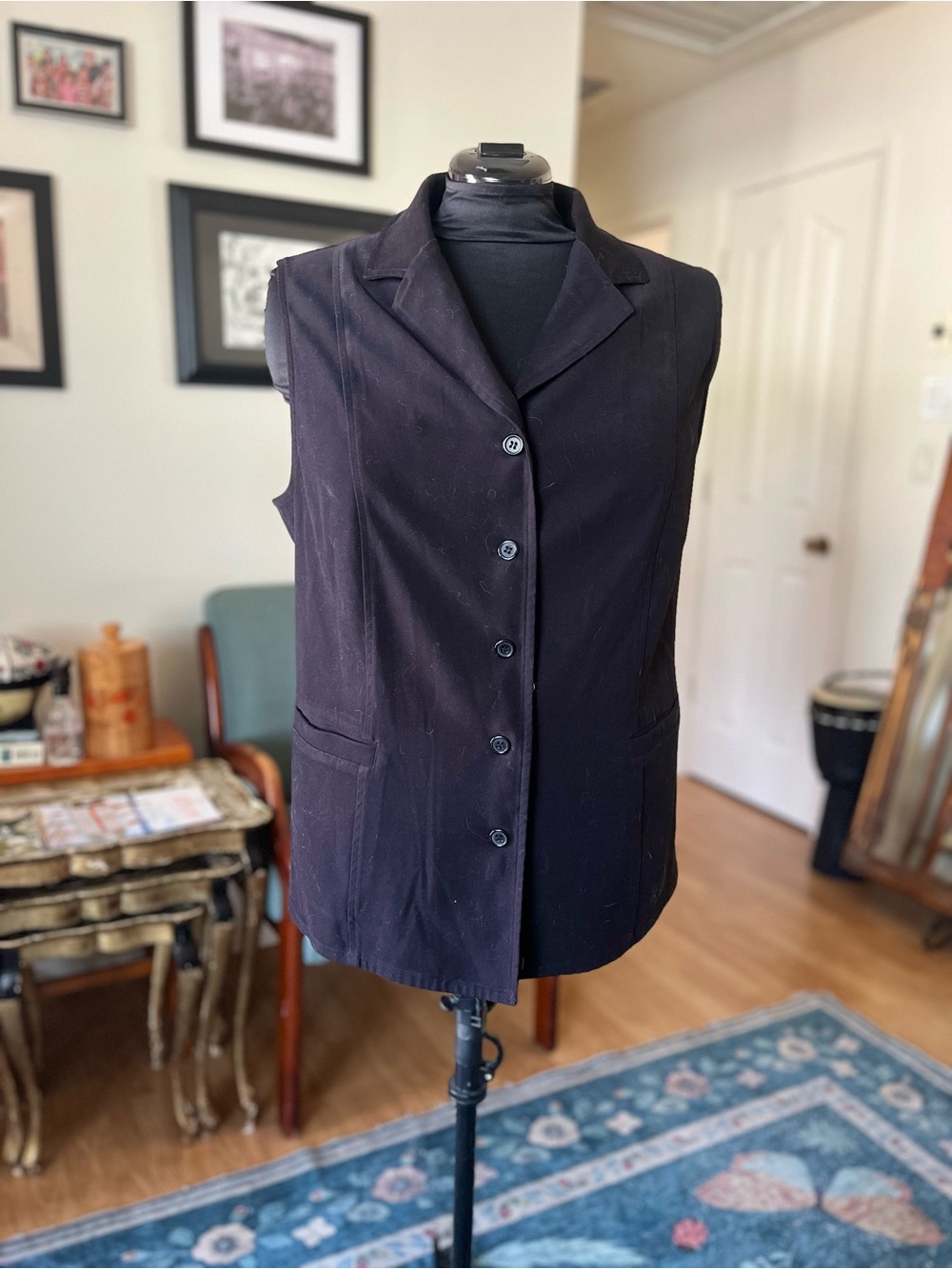 August Max Black Tailored Sleeveless Button Vest